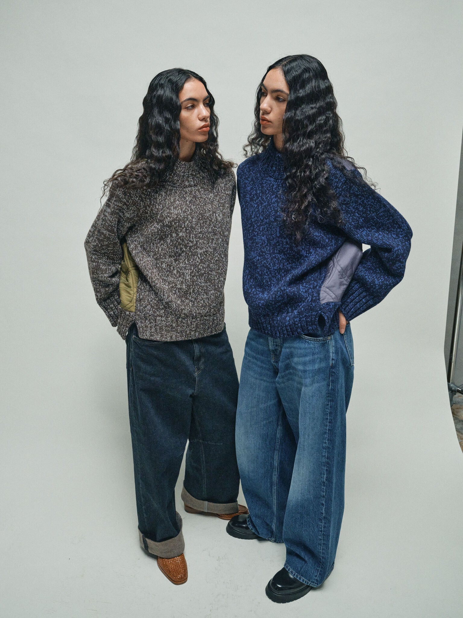 Modelshot / Dark Blue / Detail